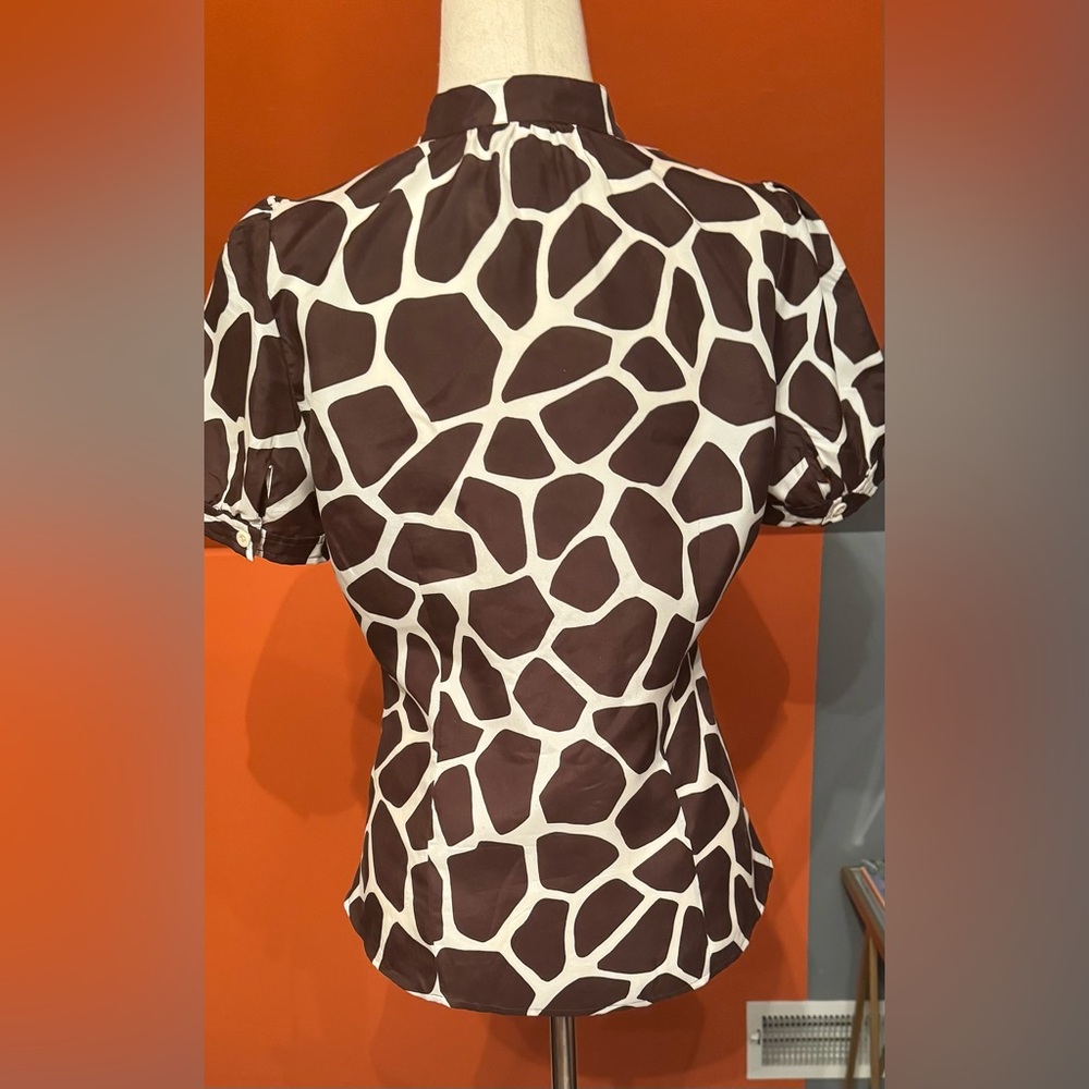 Banana Republic Giraffe Print Blouse - Picture 4 of 7